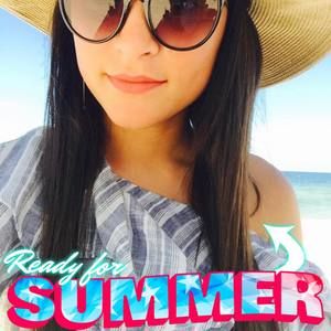 Meet your Posher, Daniela